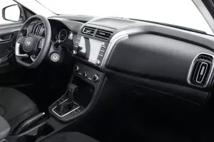 Hyundai  9