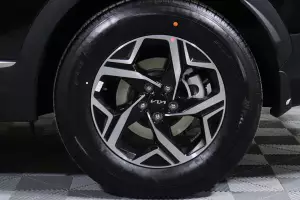 Kia  6