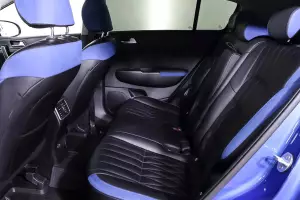 Kia  16