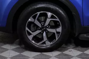 Kia  9