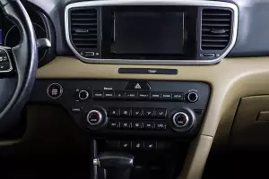 Kia  12