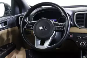 Kia  14