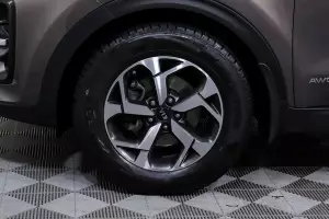 Kia  9