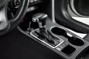 Kia  9