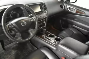 Nissan  1