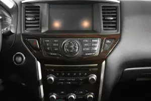 Nissan  7