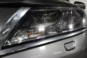 Nissan  15