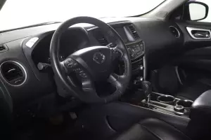 Nissan  10