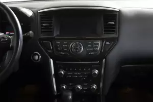 Nissan  9