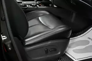 Nissan  6