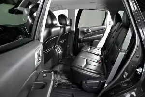 Nissan  9