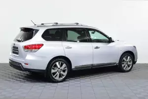 Nissan  2
