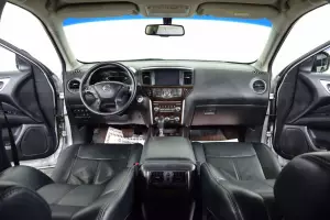 Nissan  5