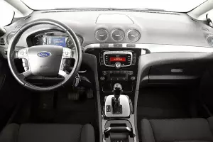 Ford  10
