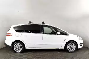 Ford  4