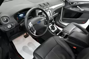 Ford  10
