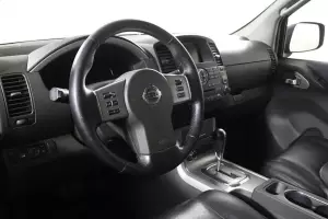 Nissan  10