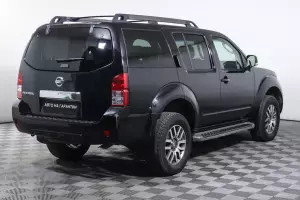 Nissan  4