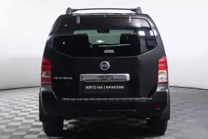Nissan  5