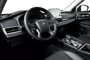 Mitsubishi  10