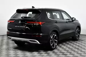 Mitsubishi  4