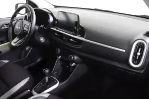 Kia  8