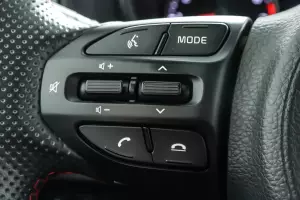 Kia  6