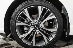 Kia  14