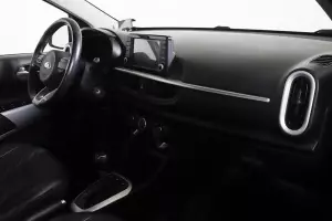Kia  8