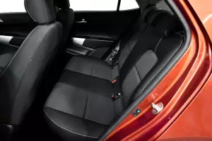 Kia  10