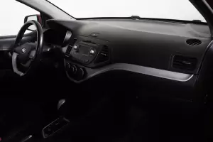 Kia  8