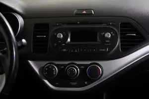 Kia  9