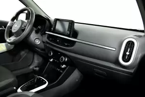 Kia  8