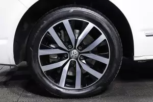 Volkswagen  9