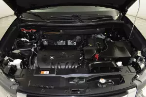 Mitsubishi  9
