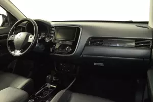 Mitsubishi  7