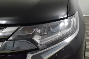 Mitsubishi  11