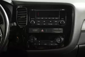 Mitsubishi  9