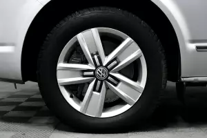 Volkswagen  6