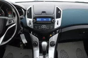 Chevrolet  10