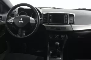 Mitsubishi  8