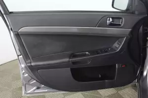 Mitsubishi  7