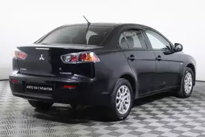 Mitsubishi  4