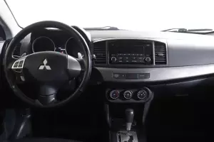 Mitsubishi  7
