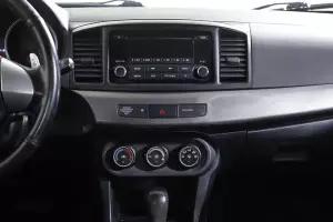 Mitsubishi  9