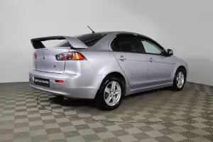 Mitsubishi  4