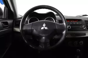 Mitsubishi  8