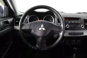 Mitsubishi  9