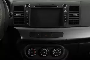 Mitsubishi  8