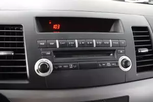 Mitsubishi  4